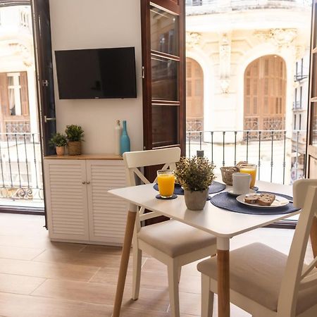 Apartamento Especeria Blue By #Cuatrocallesflats Málaga Dış mekan fotoğraf