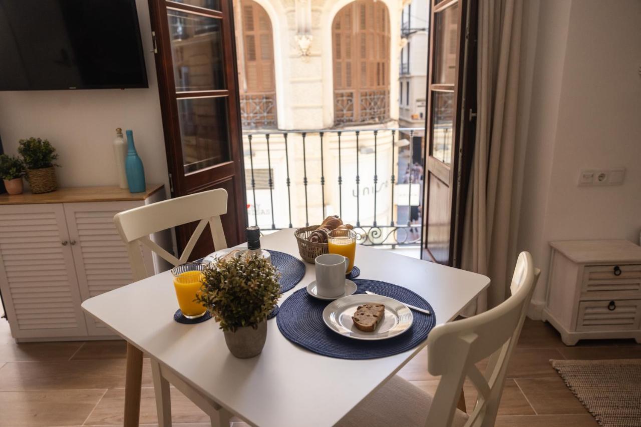 Apartamento Especeria Blue By #Cuatrocallesflats Málaga Dış mekan fotoğraf